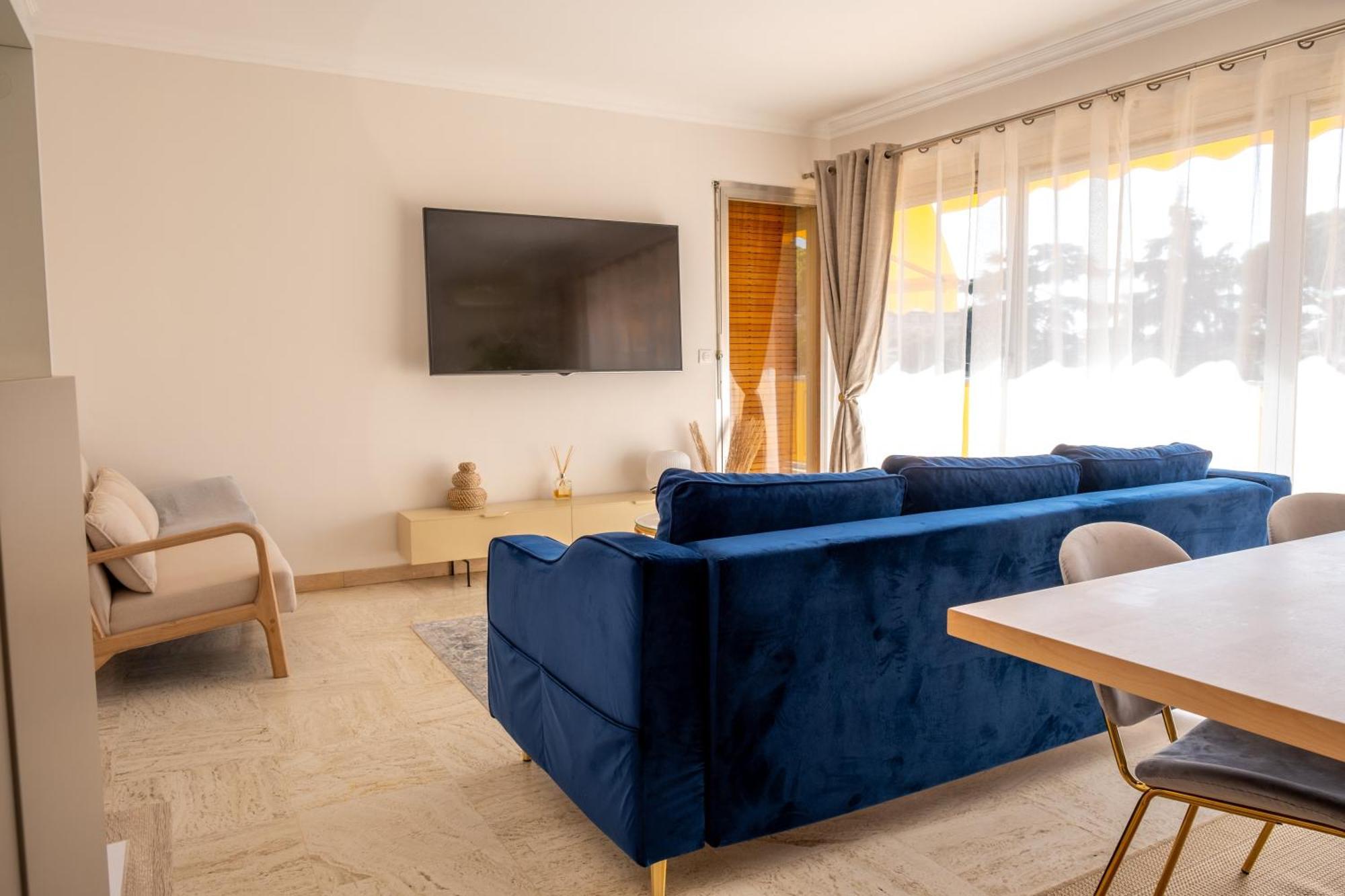 Апартаменты 3 Pieces Au Coeur Du Cros De Cagnes Экстерьер фото
